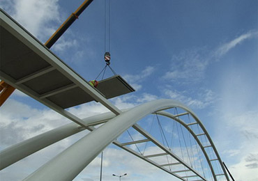 Evolaje_Passagem superior de peões_Guarda